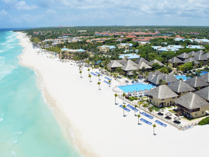 Riviera Maya Romantic Getaway to Celebrate First Anniversary