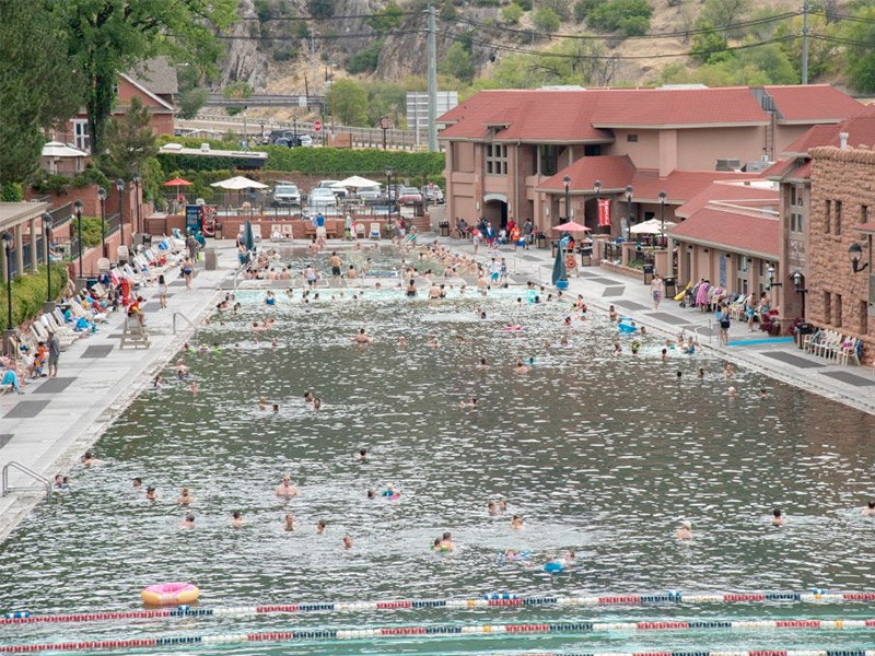 Glenwood Hot Springs in Colorado